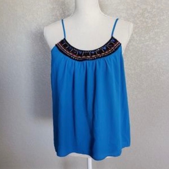 Cute top - Picture 2 of 4